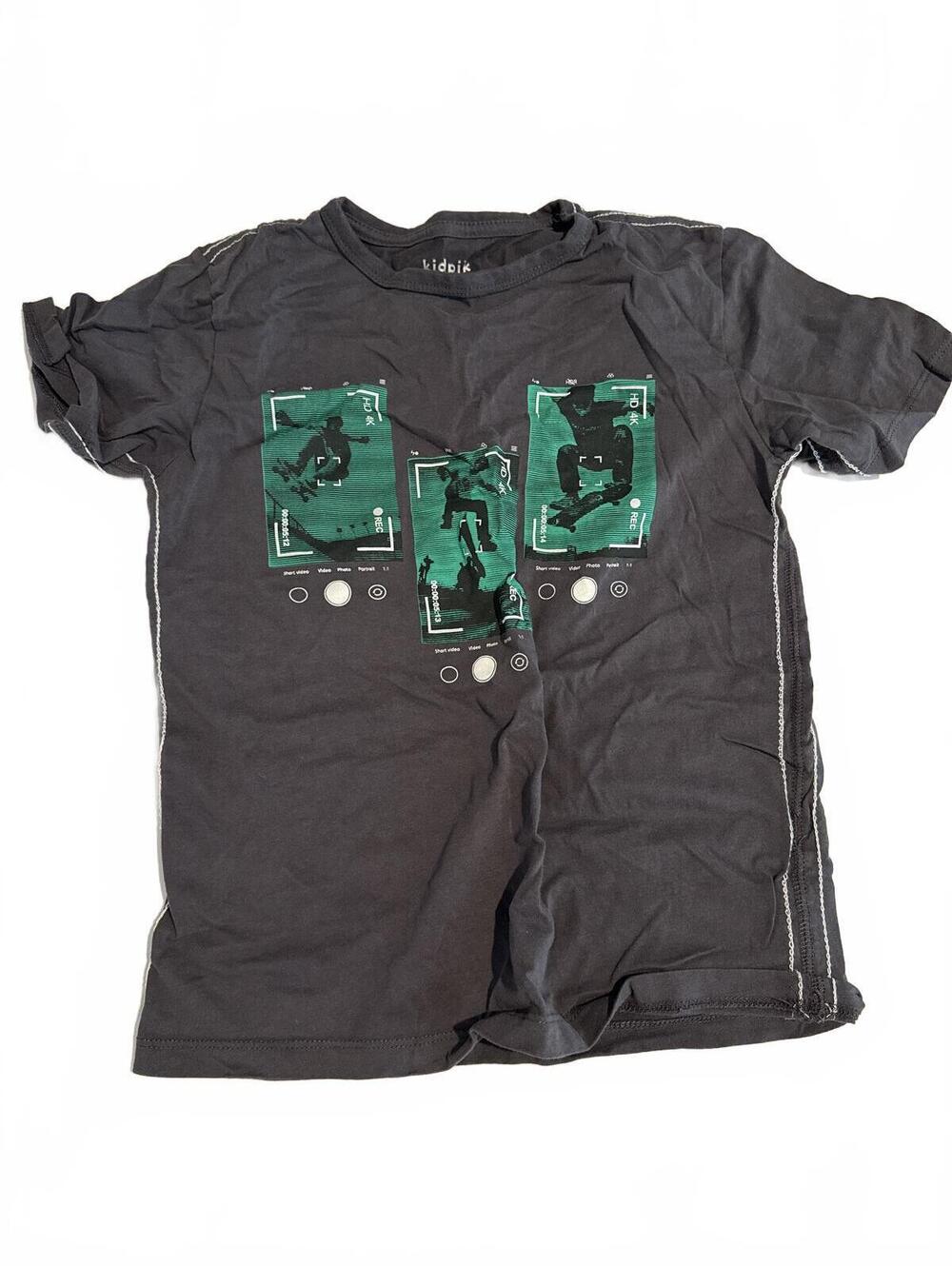 kidpik Boys Skating T-Shirt Large